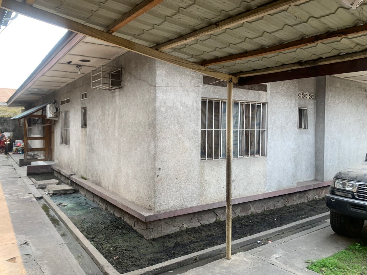 Parcelle à vendre sur avenue malila Motel fikin, limete, Kinshasa