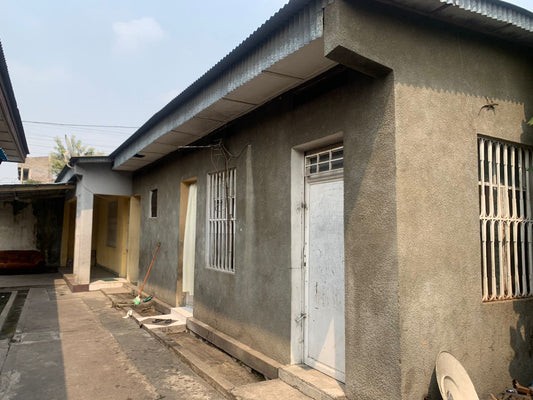 Parcelle à vendre sur avenue malila Motel fikin, limete, Kinshasa